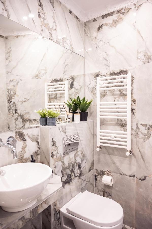 Luxury Central Apartment Salonicco Esterno foto